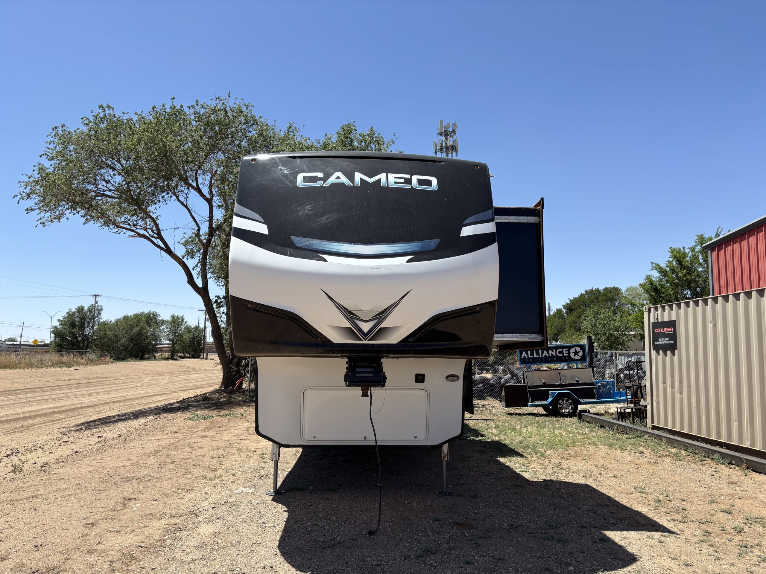 2022 Crossroads RV Cameo